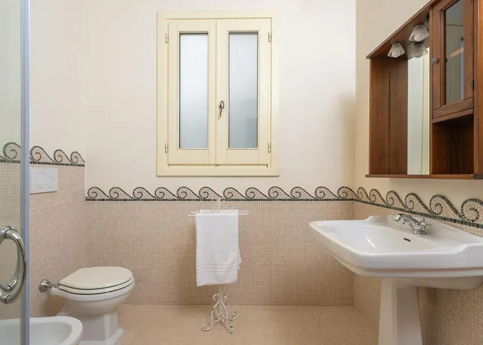 Konukevi Palazzo Rizzo 4*