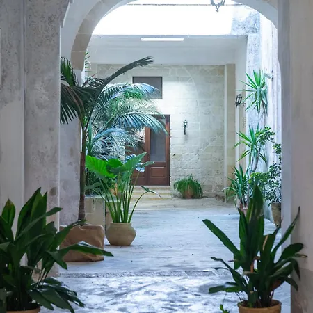 Palazzo Rizzo * Spongano
