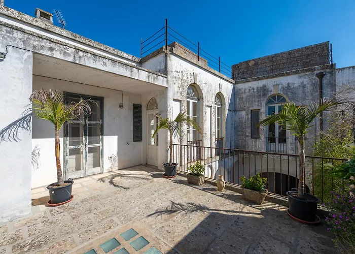 Palazzo Storico In Salento 4*